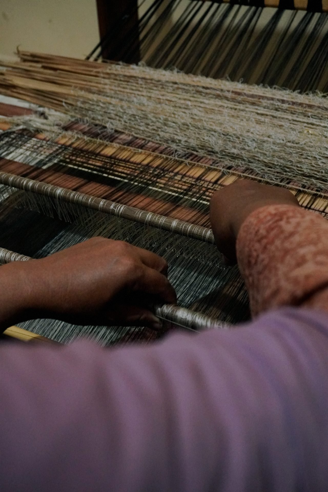 Proses Menenun Songket
